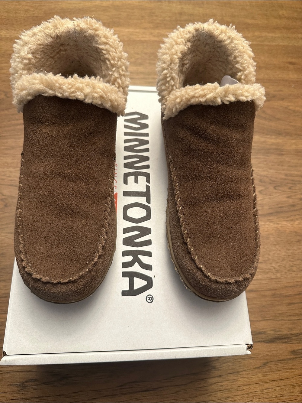 Minnetonka Taren Faux Shearling Bootie Women’s Size 8
